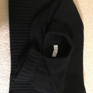 Wool-cashmere Square Crew